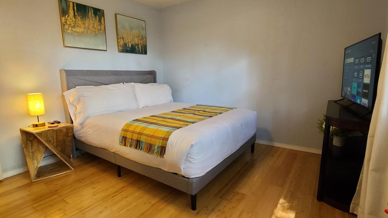 Centrally Located In Rogers And Bentonville! -Private Rooms Extérieur photo